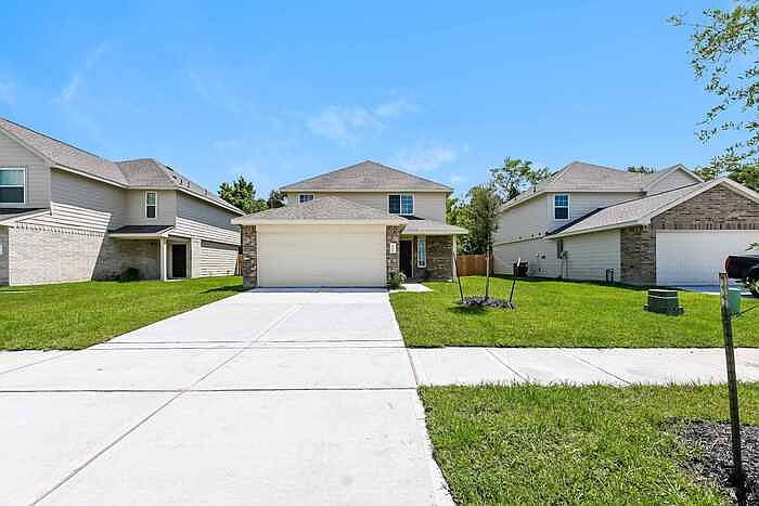 1st image of 8606 Middleton Oaks Cir
