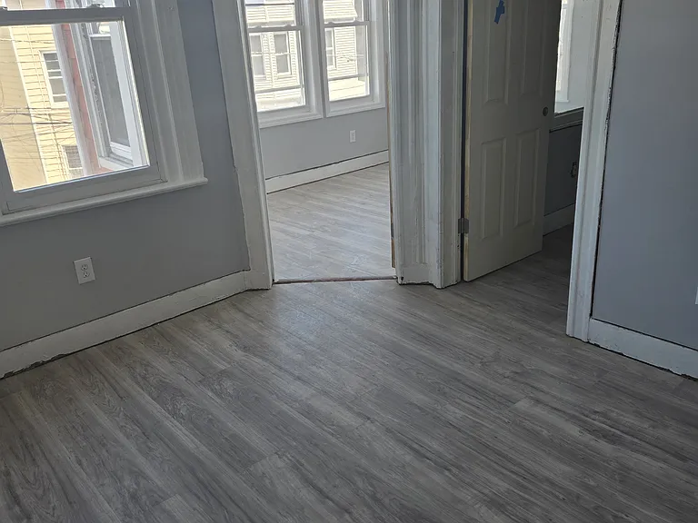 147 Myrtle Ave — Photo 2