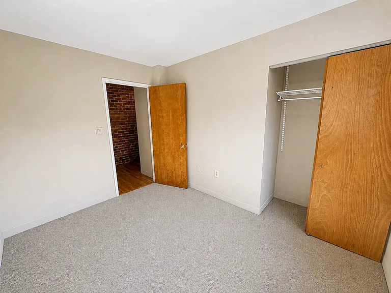 87 Gainsborough St — Photo 7