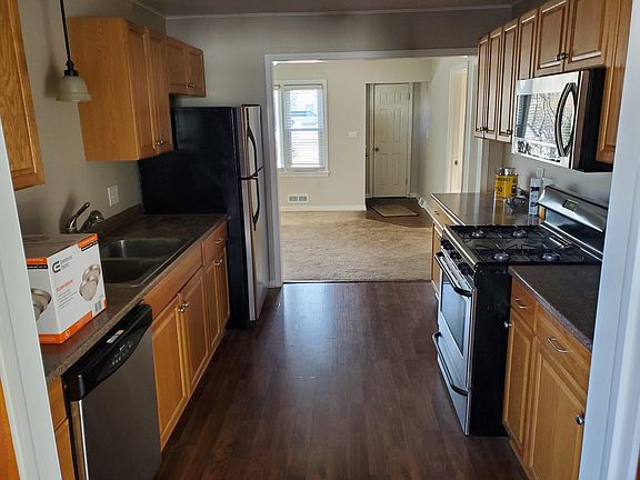 4th image of 36742 N Normandy Ave