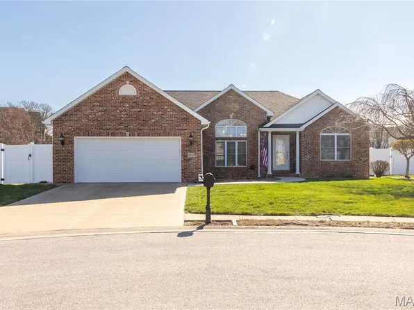 9604 Winchester St, Mascoutah, IL 62258