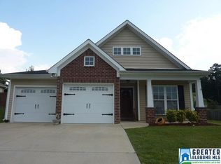 172 Rossburg Dr, Calera, AL 35040