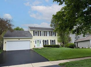 401 Aldrin Ave, Batavia, IL 60510