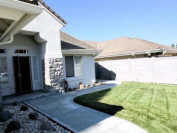 2nd image of 2661 Waverly Ave