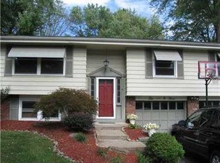 1003 Clifton Rd, Bethel Park, PA 15102