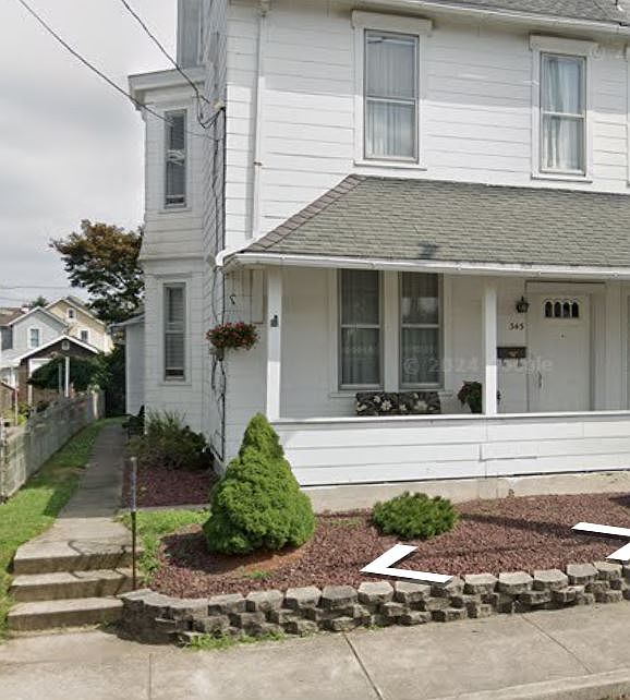 1st image of 345 E 10th St
