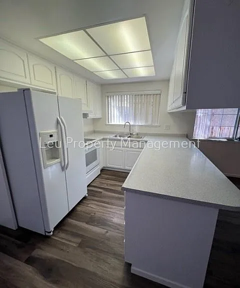 5720 Brett Dr — Photo 2