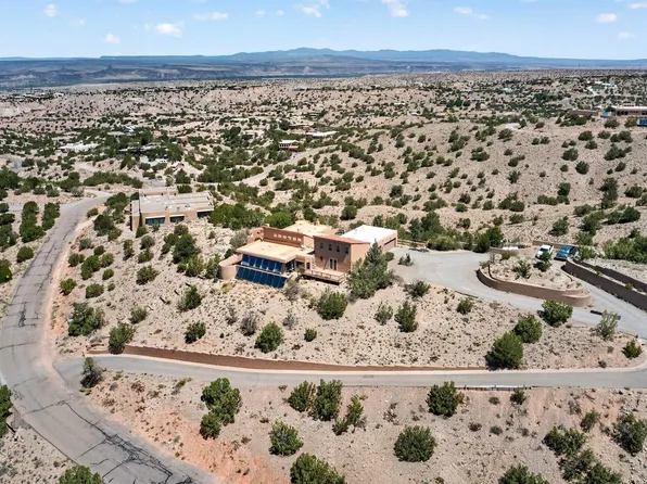 47 Yucca Ln, Placitas, NM 87043