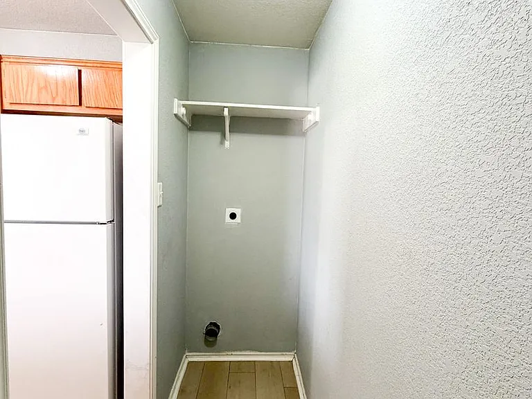 5701 Allstar Ct — Photo 8