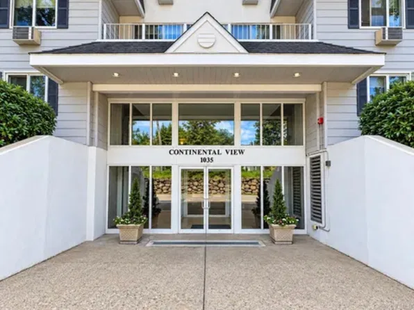 1035 E Boston Post Rd, Mamaroneck, NY