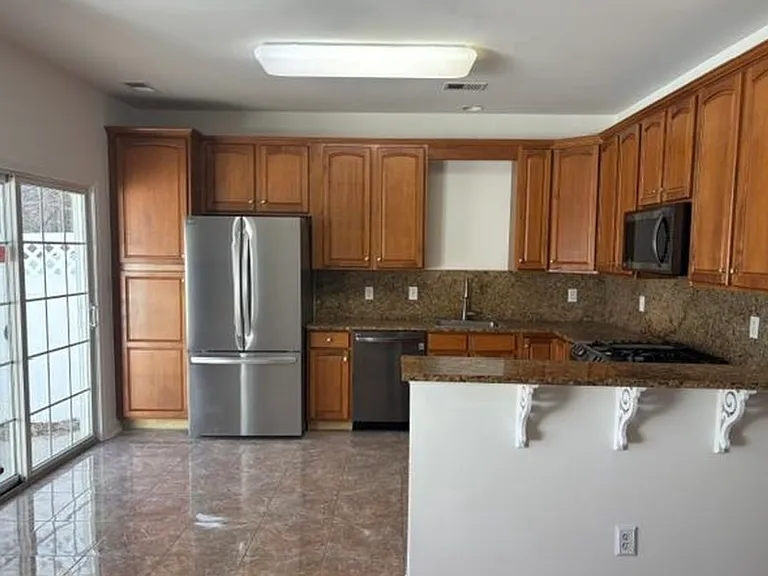 57 Windsor Pond Rd — Photo 3