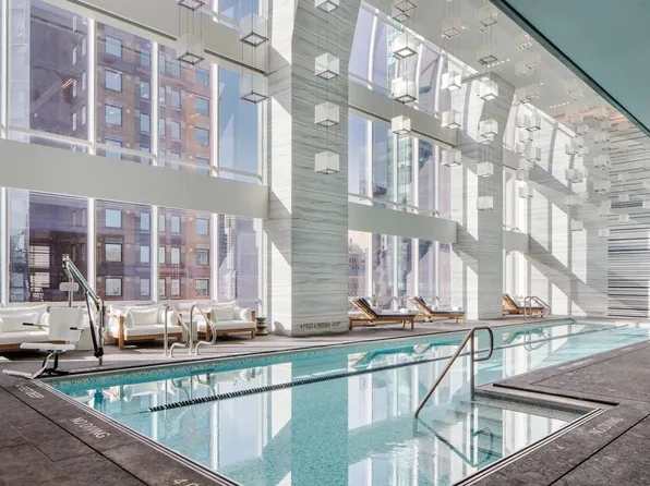 157 West 57th Street image 17 of 24