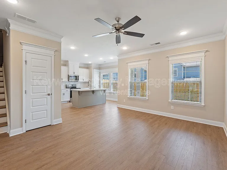 1115 Jolly Ln — Photo 4