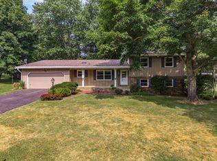4982 Camelback Rd, Heyworth, IL 61745
