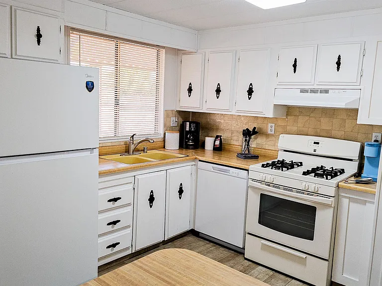 10584 E Amber Dr — Photo 11