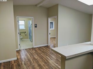 2130 Thompson Rd, Coos Bay, OR 97420