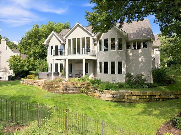 5th image of 15145 Pawnee Cir