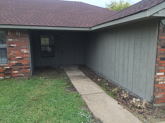3rd image of 3505 S Carolina Dr
