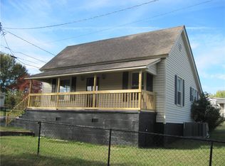 6 Stevenson St, Pelzer, SC 29669