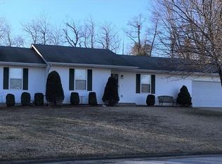 247 W Bend Ln, Labadie, MO 63055