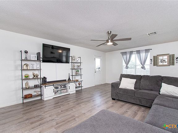 5th image of 3209 Tom Lockett Dr