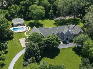 760 Kent Rd, Saint Louis, MO 63124