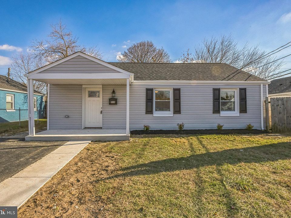 1st image of 310 Elwood Pl