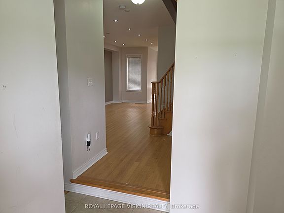 5th image of 5559 Bonnie St