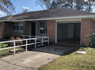 2635 Wuthering Heights Dr, Houston, TX 77045