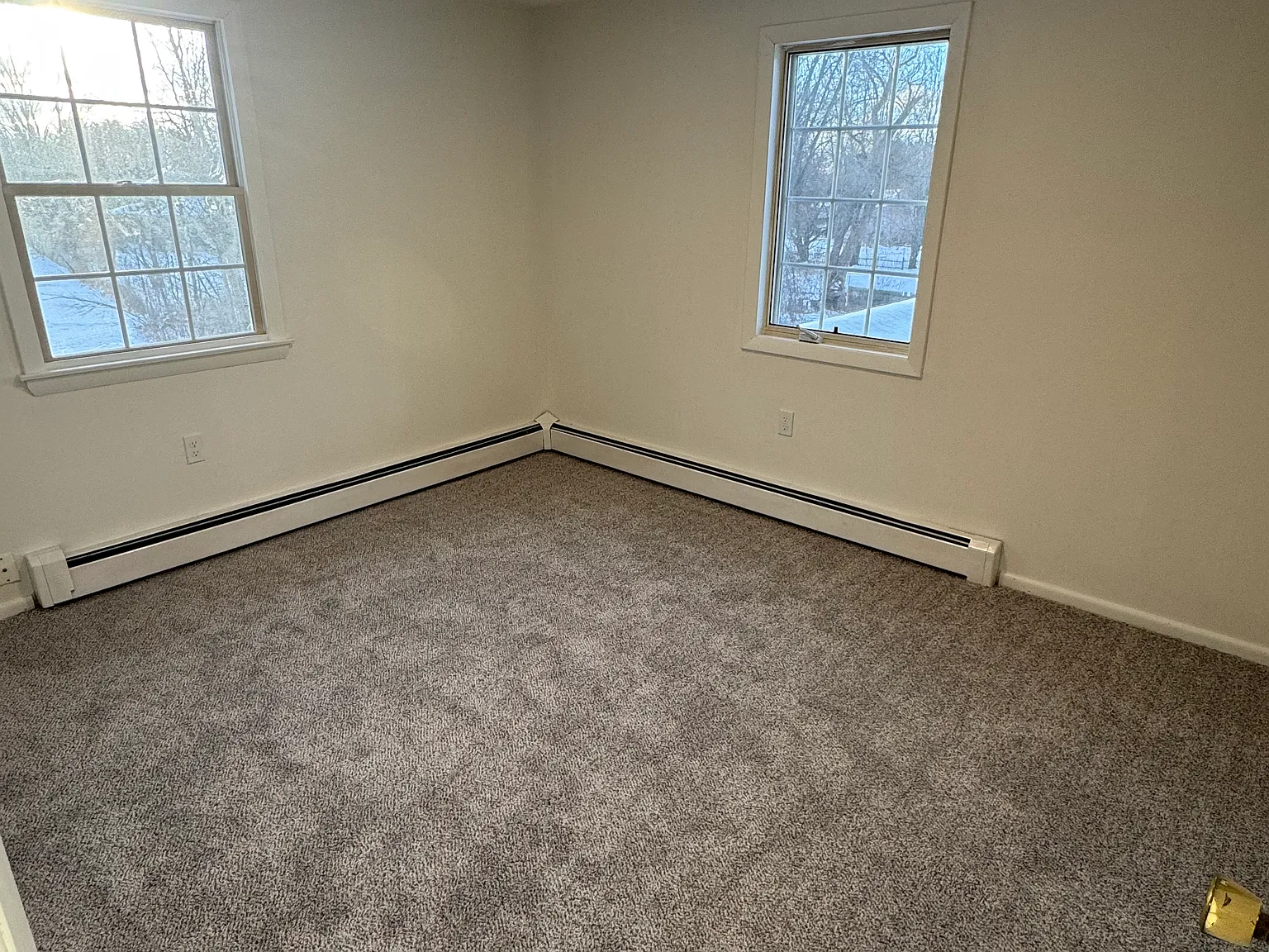 2 bed, 900 sqft, $2,100 — Photo 4