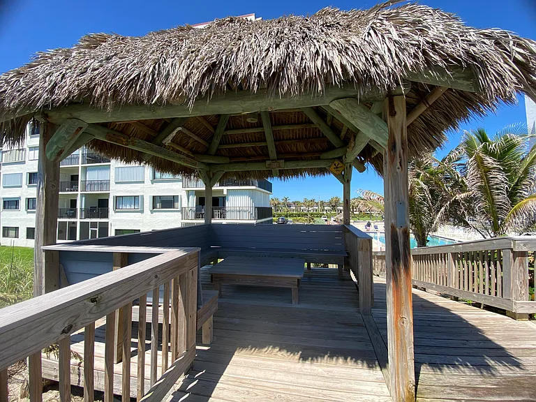 1010002 S Ocean Dr — Photo 18