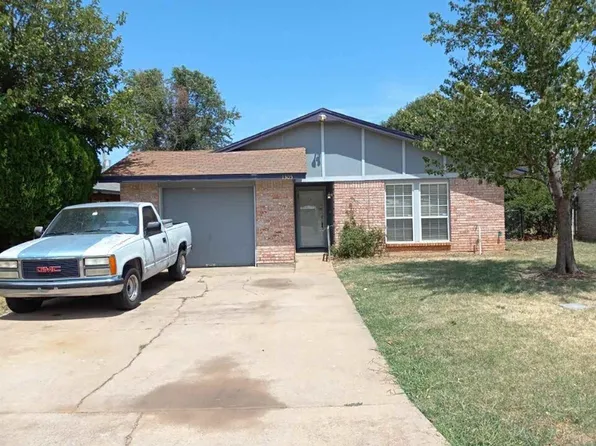 1305 SW Monroe Ave, Lawton, OK 73501