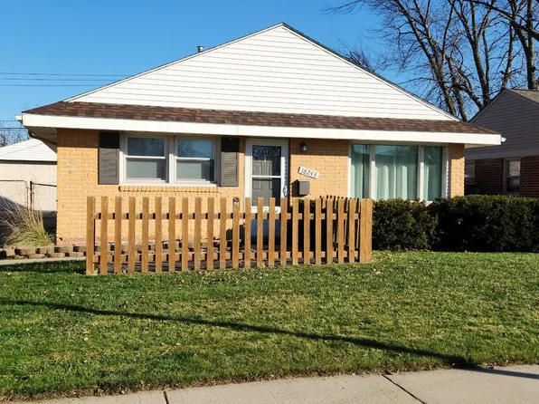 18243 Hinton St, Riverview, MI 48193