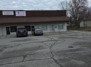 7292 Manslick Rd, Louisville, KY 40214