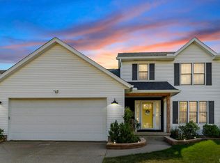 1629 W 66th St, Davenport, IA 52806