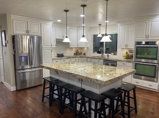 84 W Chase Ln, Centerville, UT 84014