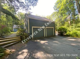 43 Hitching Post Ln, Bedford, NH 03110