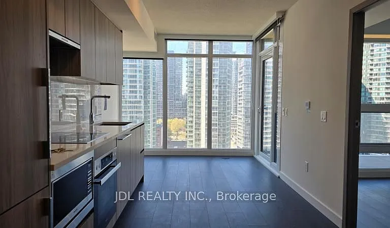 1 Concord Cityplace Way #1715 — Photo 3