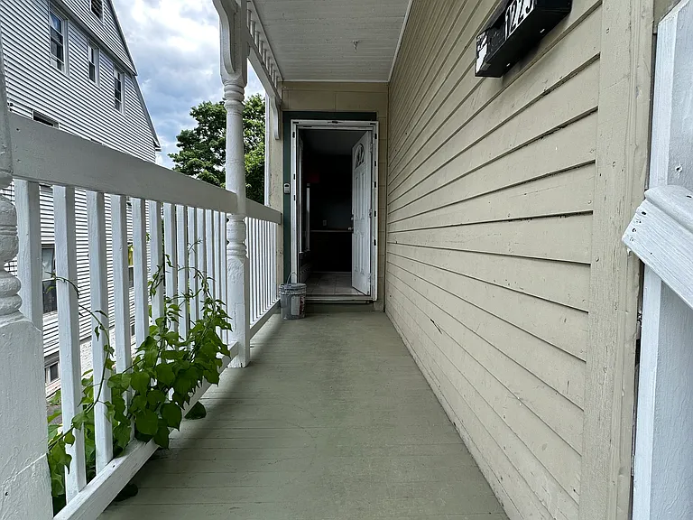 1225 Bank St #1 — Photo 22