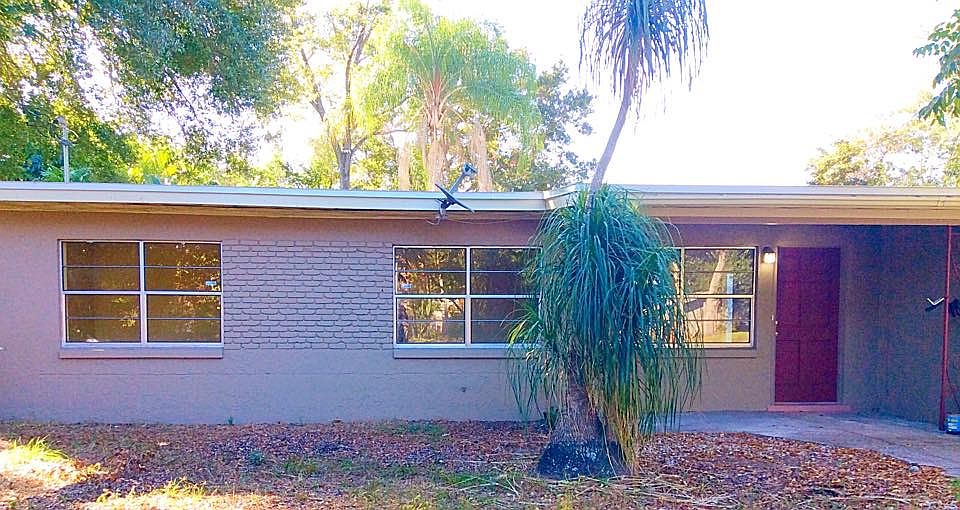 2nd image of 218 Nanette Dr
