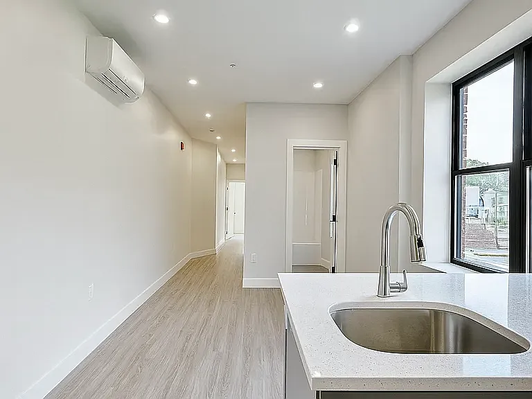 269 Martin Luther King Dr #4B — Photo 3