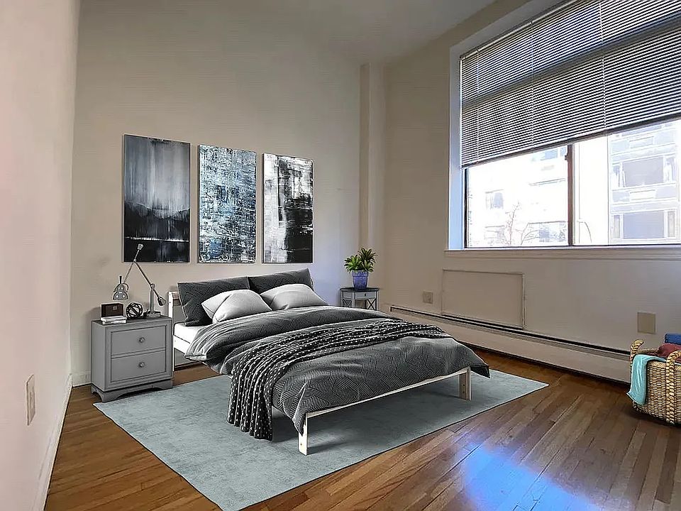 2nd image of 449 W 44th St APT 2A