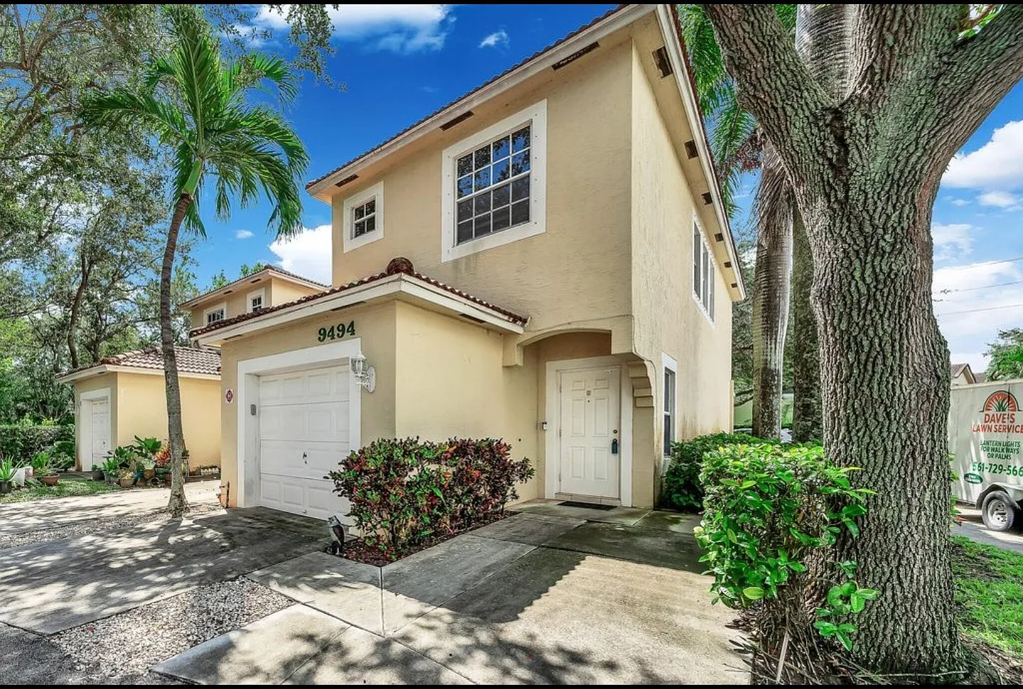 3 bed, 2.5 bath, 1377 sqft, $2,700 — Photo 1