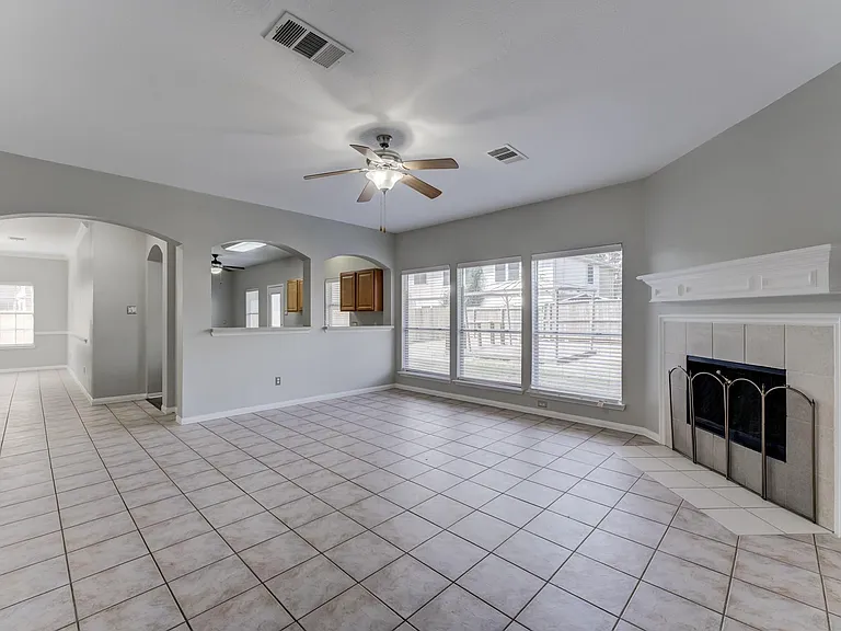 12415 Silversmine Dr — Photo 7