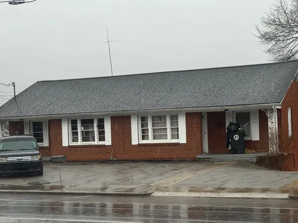 1005 W 1st North St #B, Morristown, TN 37814