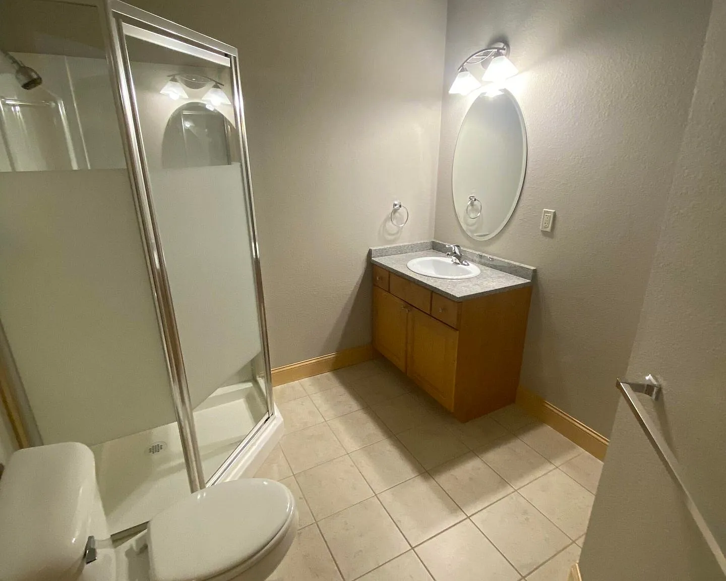Delafield Lakes Apartments — Photo 2