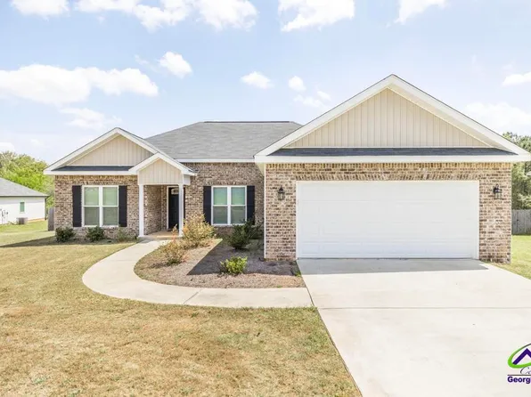 210 Gibson Cir, Kathleen, GA 31047