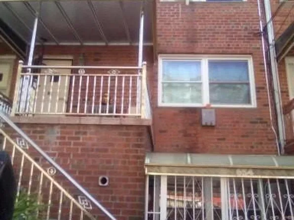 654 Autumn Ave, Brooklyn, NY 11208