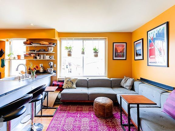 3rd image of 420 16th St SE APT 207