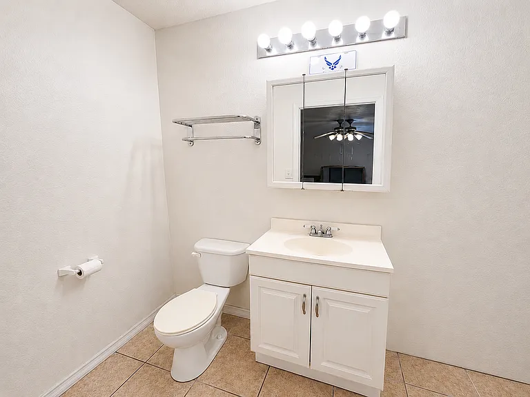 14244 Mulkerin Dr — Photo 39